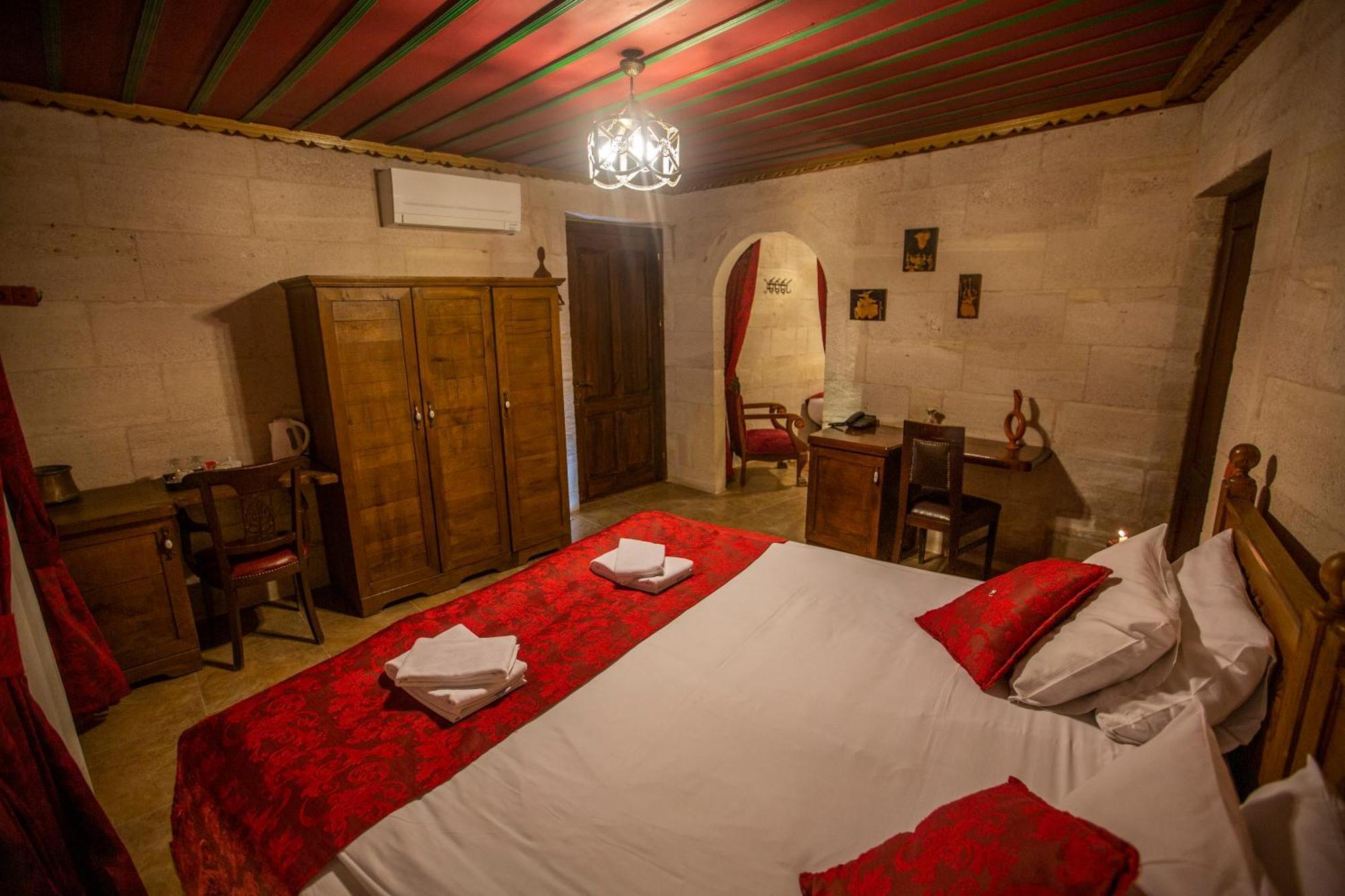 Hermes Cave Hotel Uchisar Zimmer foto